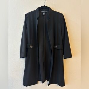 Elegant Women's Black Blazer